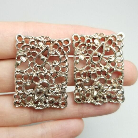 Vintage Emmons EMJ Silver Tone Rectangle Filigree Clip On Earrings, Signed - Picture 6 of 6